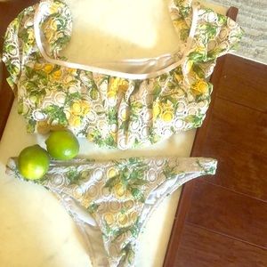 Lemon bikini!